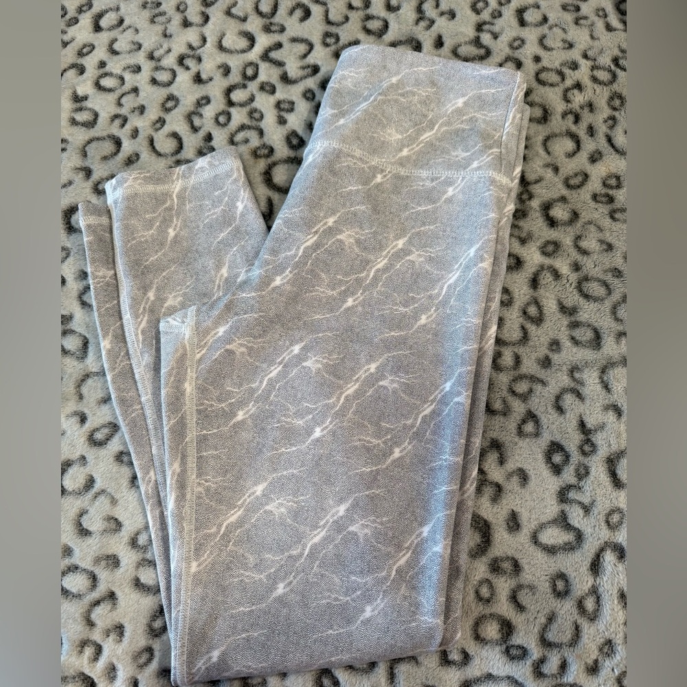 ZYIA Gray Textured Leggings
